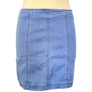 Kendall & Kylie Denim Mini Skirt Size 27W Like New
